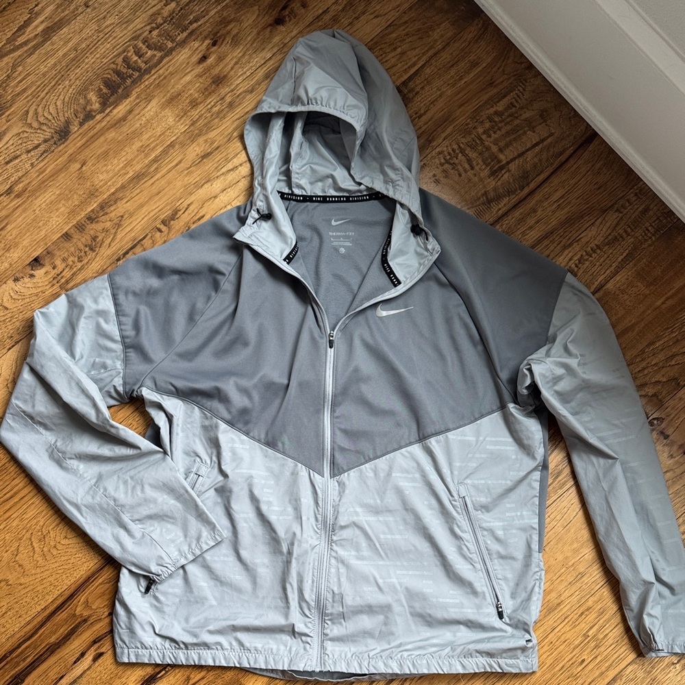 Nike Windrunner Men's Therma-fit Hooded Jacket Gray L